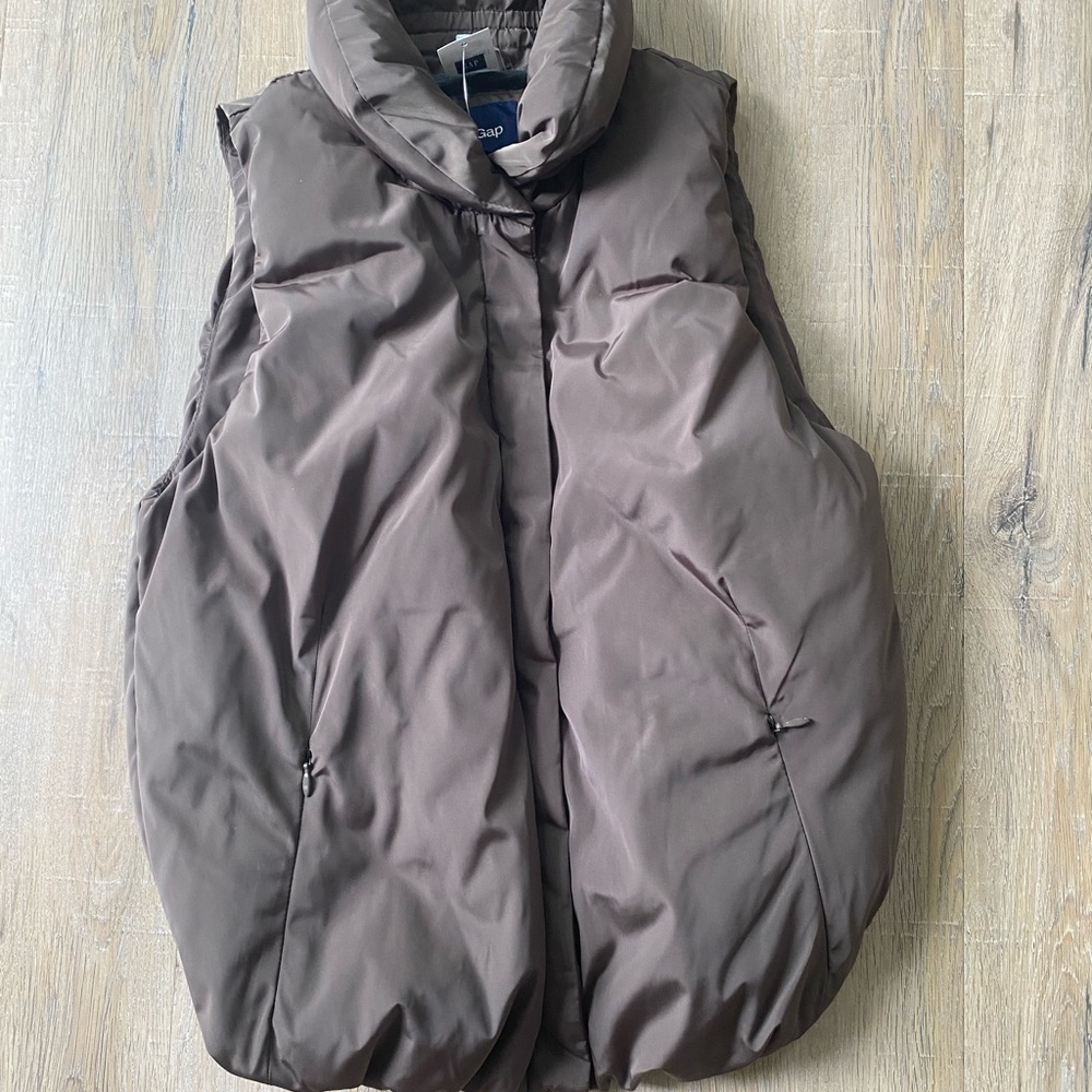 GAP Taupe Quilted Vest